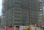 በማለቅ ላይ ያሉ አፓርትመንቶች እና የንግድ ሱቆች