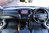 NAIOROBI: Toyota Crown 2013-Model (S-Grade)