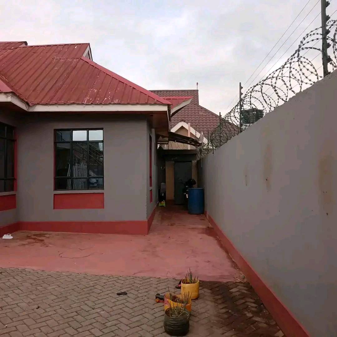 NAIROBI: BEDROOM HOUSE AVAILABLE